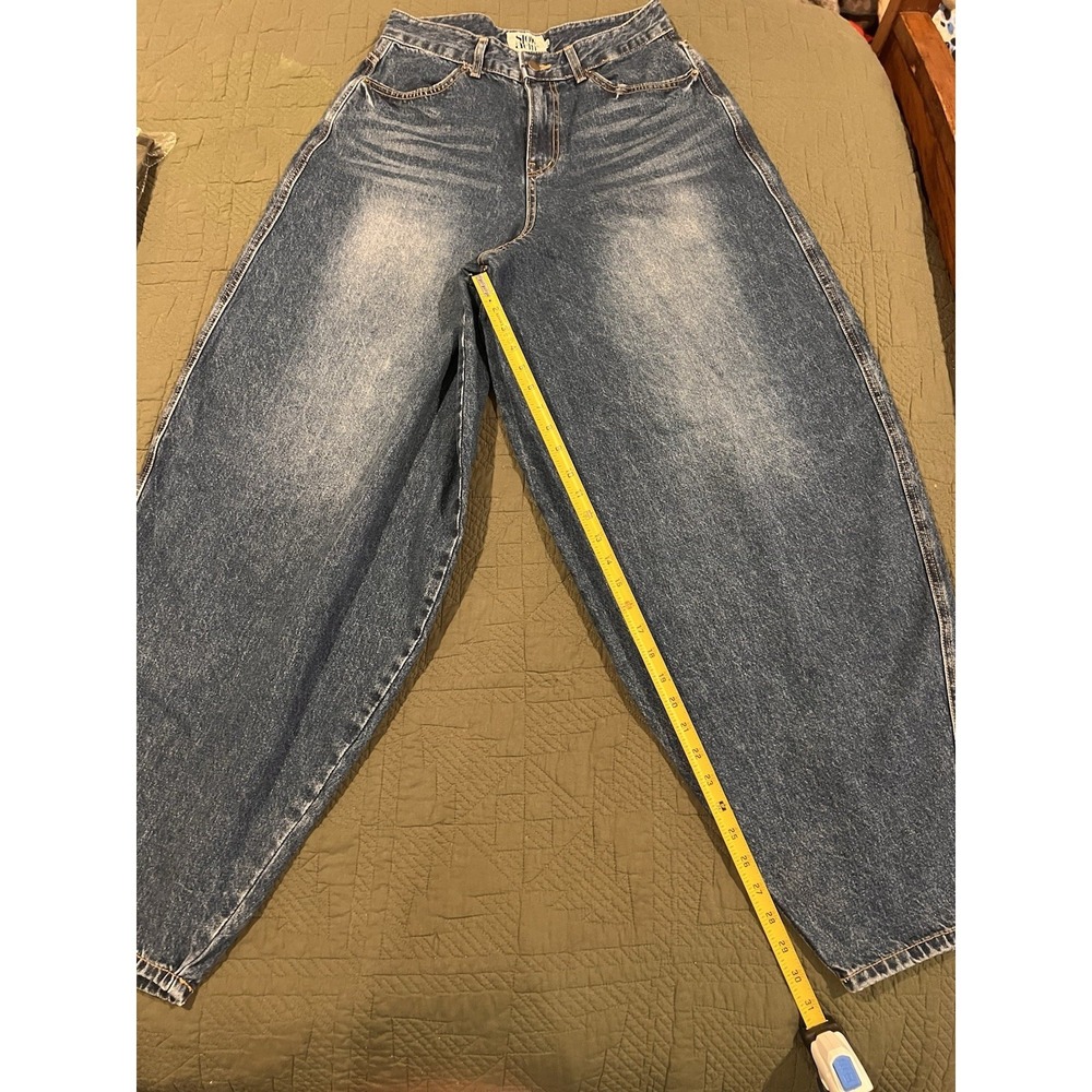 Slow Acid Korean Brand Women's Blue Jeans Size Medium Barrel‎ Leg